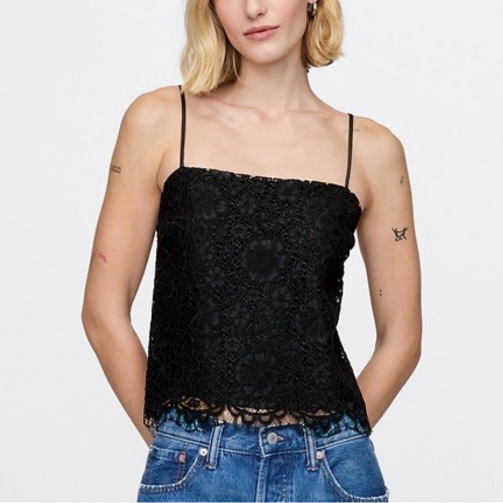 Gap Black Lace Camisole NWT Adjustable spaghetti Straps Back Covered Buttons L